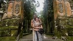 Muka Tegang Usher Rafting dan Romantis Bareng Istri di Bali dan NTT