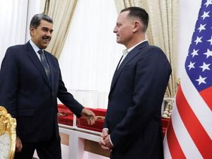 6 Warga AS Dibebaskan Venezuela Usai Utusan Trump Temui Maduro