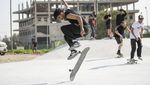 Antusiasme Anak Muda Jajal Skatepark Pertama di Baghdad Irak