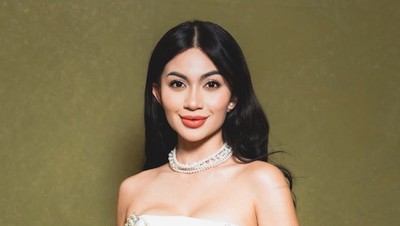 7 Pesona Ariel Tatum Bergaya Serba Mutiara, Cantik Bikin Terpana