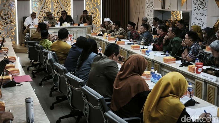 Audiensi di DPRD Jabar.
