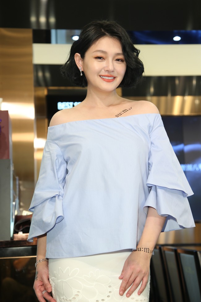 Aktris Taiwan ini tidak hanya memberikan kenangan manis melalui layar kaca, tetapi juga meninggalkan jejak mendalam di dunia budaya pop Asia. Selamat jalan, Barbie Hsu. Foto: Visual China Group via Getty Ima/VCG