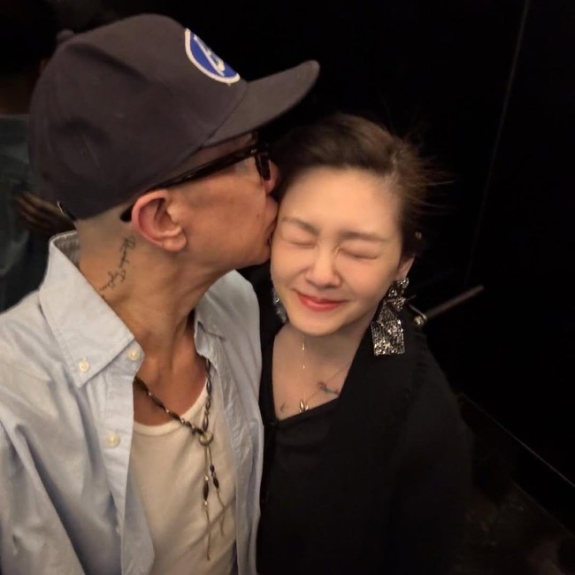 Mengenang Setahun Kepergian Barbie Hsu