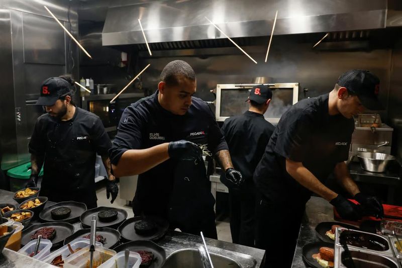 Berawal dari TikTok, Chef Muda Ini Sukses Buka Restoran di Spanyol