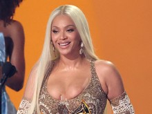 Polisi Tangkap Pencuri Flashdisk Isi Lagu Unreleased-Data Penting Beyonce