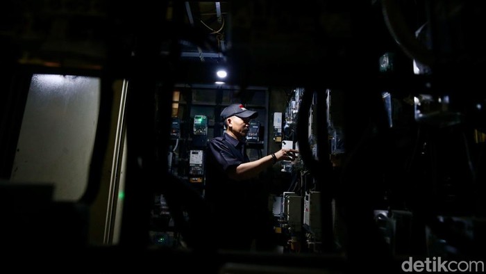 Diskon 50% Bikin Tarif Listrik Alami Deflasi 32,03% BPS melaporkan tarif listrik mengalami deflasi 32,03% dan memberikan andil terhadap deflasi 1,47% pada Januari 2025. Hal ini terjadi akibat adanya diskon tarif listrik 50%.
