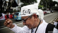 Menurut Ketua Kooordinator Nasional Aliansi Dosen ASN Kemendiktisaintek Seluruh Indonesia (ADAKSI), Anggun Gunawan menjelaskan sebenarnya hak atas tukin diatur dalam Undang-Undang ASN, namun dosen dari Kemdikbud yang kini menjadi Kemdiktisaintek belum mendapatkannya.  