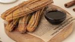 Renyah Manis! 20 Churros Kaki Lima Rp 10.000an Ada di Sini!