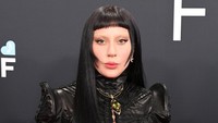 Lady Gaga Sambut Anak Perempuan Melalui Ibu Pengganti, Terungkap Namanya