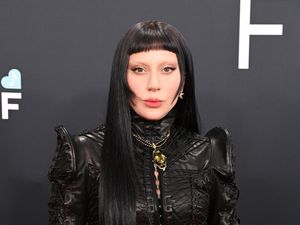 Lady Gaga Sambut Anak Perempuan Melalui Ibu Pengganti, Terungkap Namanya