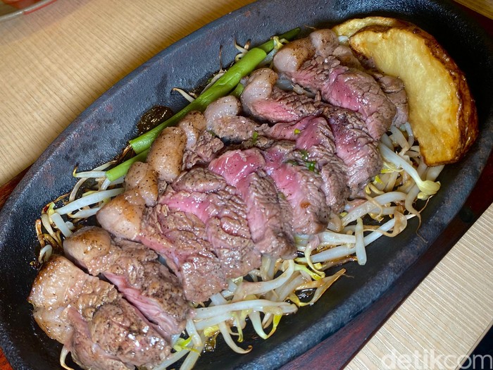 Ikira Steak, steak ala Jepang yang viral di Bintaro