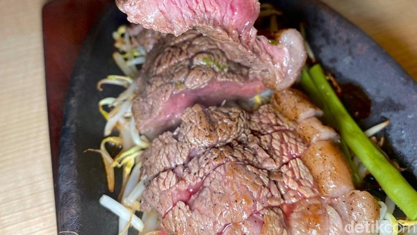 Oishii! Ichibo dan Toriniku Steak ala Jepang dengan 5 Saus