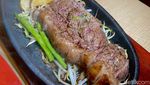Oishii! Ichibo dan Toriniku Steak ala Jepang dengan 5 Saus