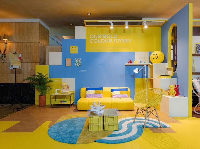 ilustrasi padu padan warna kuning pada ruangan rumah