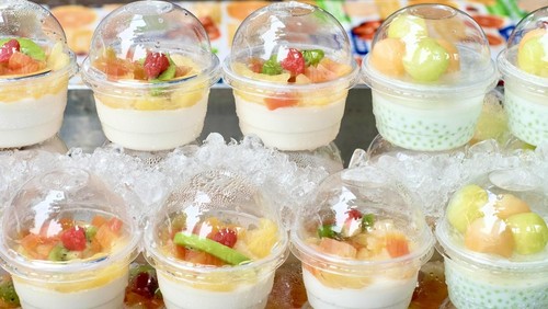 Ilustrasi salad buah