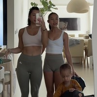 Melalui akun Instagram pribadinya Jennifer Bachdim membagikan momen dirinya dan putrinya, Kyomi Sue Bachdim yang berolahraga bersama. Pasangan ibu dan anak yang satu ini memang kerap tampil kompak dalam segala hal, termasuk kebiasaannya berolahraga. Foto: Instagram/@jenniferbachdim