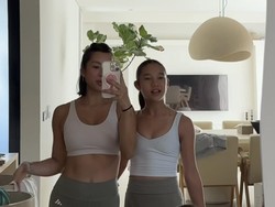 7 Foto Jennifer Bachdim Olahraga Bareng Putrinya, Ibu-Anak Goals