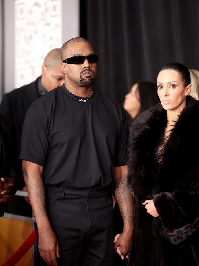 Kanye West dan Bianca Censori Kanye West dan Bianca Censori
