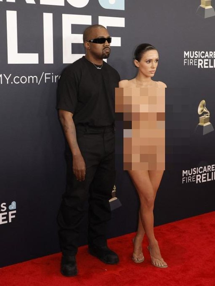 Kanye West dan Bianca Censori Kanye West dan Bianca Censori