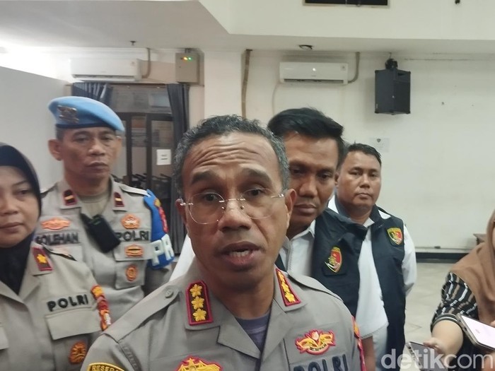 Kapolres Metro Polres Jaktim Kombes Nicolas Ary Lilipaly (Fawdi/detikcom).