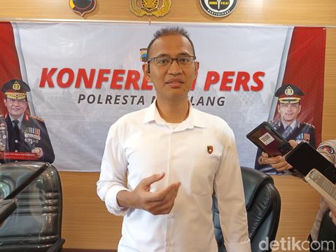 Kasat Reskrim Polresta Magelang, Kompol Muhammad Fachrur Rozi, saat memberikan keterangan di Polresta Magelang, Senin (3/2/2025).