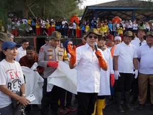 Gerak Cepat, Zulhas Langsung Bantu Selesaikan Masalah Nelayan Banyuwangi