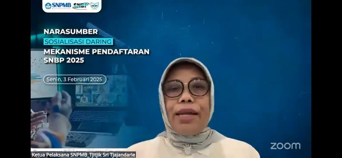 Ketua Pelaksana SNPMB 2025, Prof Tjitjik Sri Tjahjandarie, PhD