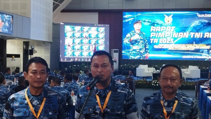 KSAU Marsekal Tonny Harjono (bicara menggunakan mic)-(Fawdi/detikcom)