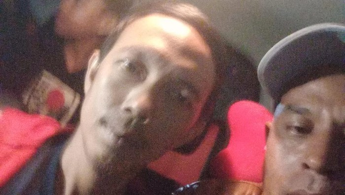 M Nopandi (37) alias Endik karyawan pempek hilang ditemukan dan dibawa pulang keluarga.