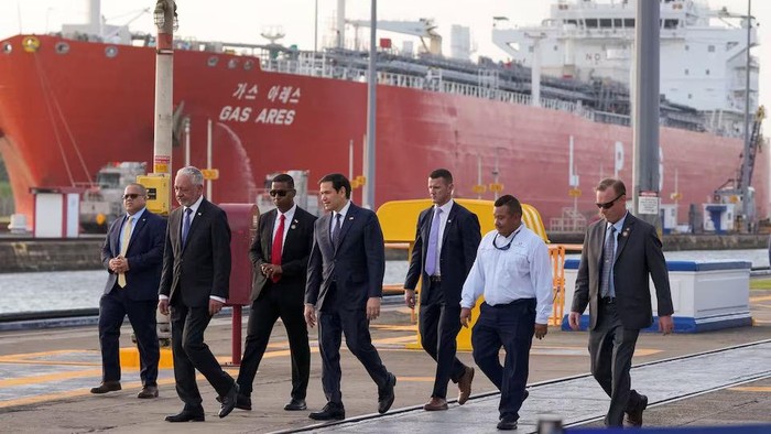 Marco Rubio tours the Miraflores locks at the Panama Canal, Feb. 2, 2025. Mark Schiefelbein/Pool via REUTERS Purchase Licensing Rights