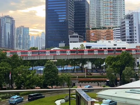Keren! 5 Minimarket Ini Viral Gegara Punya Pemandangan Indah