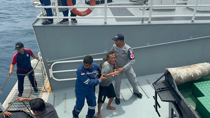 Kapal Tug Boat (TB) Mega 09 tenggelam di perairan utara Pulau Tempurung, Banten, Minggu (2/2/2025). 6 ABK berhasil diselamatkan petugas Bakamla RI.
