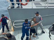 Momen Penyelamatan ABK yang Tenggelam di Perairan Banten