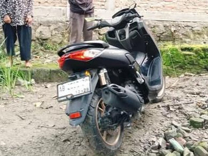 Motor Yamaha N Max yang gagal digondol maling di Desa Jarum, Kecamatan Bayat, Kabupaten Klaten, Senin (3/2/2025).