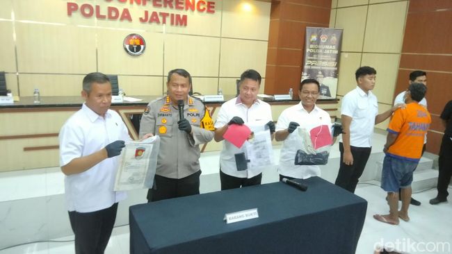Pencabulan panti asuhan di Surabaya