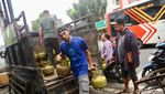 Pengecer Tak Lagi Jual LPG 3 Kg, Warga Antre di Agen