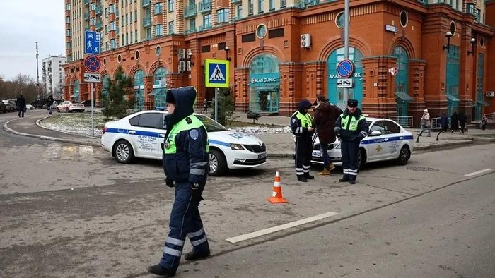 Traffic police officers patrol near the site of a blast in a residential building in Moscow, Russia February 3, 2025. (Reuters)