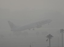 Potret Bandara Don Muang Bangkok Berselimut Kabut Polusi