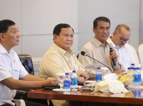 Prabowo Datangi Kantor Mentan Amran, Bahas Apa?
