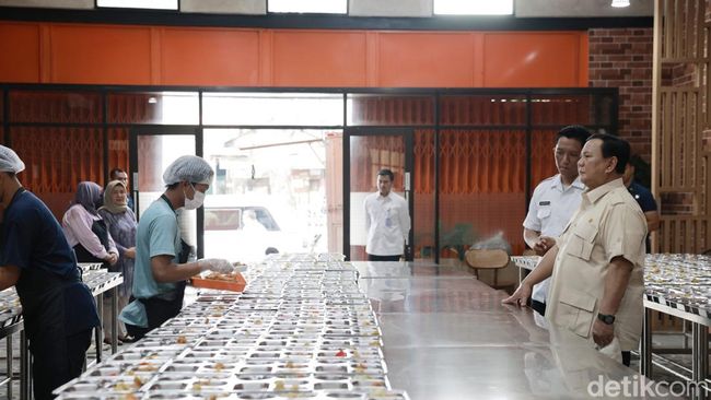Prabowo sidak dapur Makan Bergizi Gratis