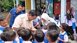 Antusiasme Anak TK dan SD Jaktim Saat Prabowo Kunjungi Makan Bergizi Gratis