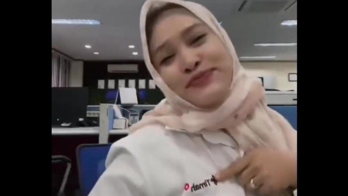 Karyawati PT Timah saat ejek honorer pengguna BPJS yang viral