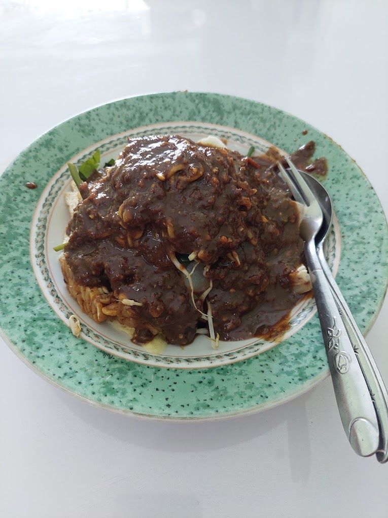Rujak Cingur Legendaris di Surabaya