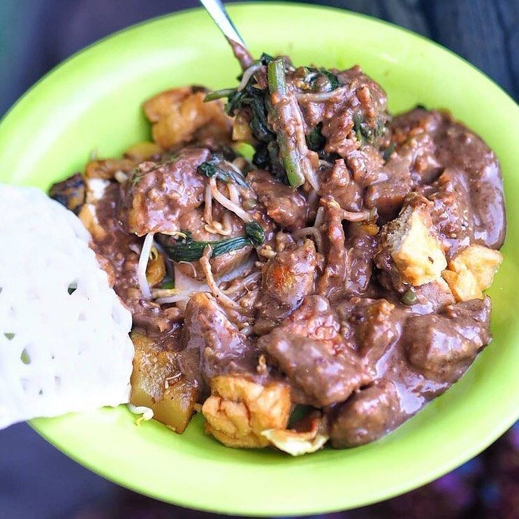 Rujak Cingur Legendaris di Surabaya