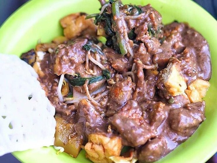Rujak Cingur Legendaris di Surabaya