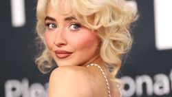 Sabrina Carpenter Cuek Hadapi Kritik Album Baru