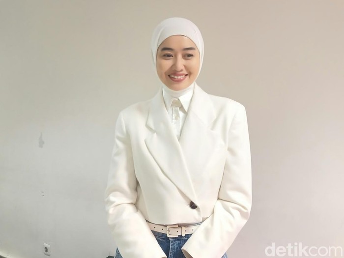 Selfi Nafilah berhijab