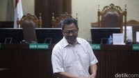 Eksepsi tersebut meminta hakim membatalkan surat dakwaan JPU yang dibacakan Kamis (30/1/2025).  