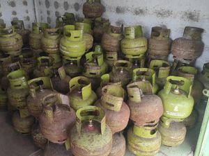 Penjualan Tabung Gas LPG 3 Kg di Pangkalan Palembang Normal-Tak Ada Antrean