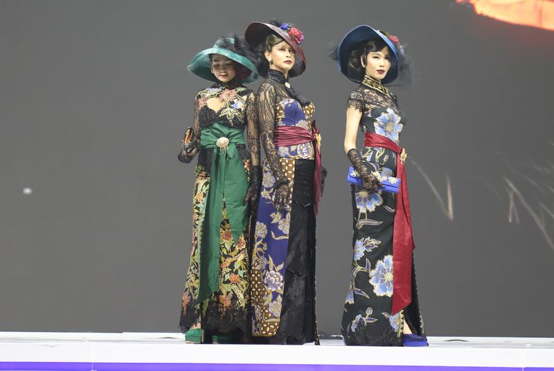 BRI UMKM EXPO(RT) 2025 hadir dengan melibatkan 1.000 UMKM unggulan. Berlangsung 30 Januari - 2 Februari 2025 di ICE BSD, acara ini dihadiri lebih dari 63 ribu pengunjung.